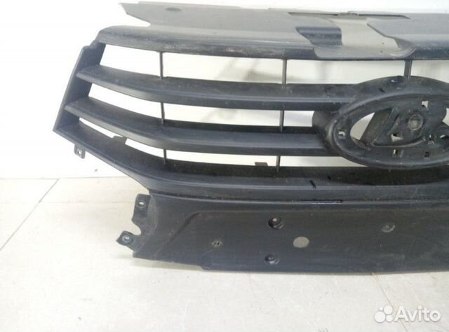 Решетка радиатора LADA Vesta 1 поколение 2015-2019