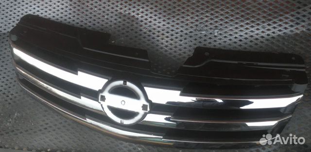 Решетка радиатора на Nissan Almera 12-18