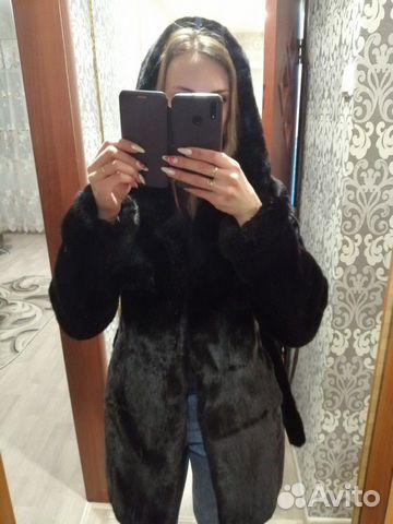 Шуба в хорошем состоянии. дорогой мех. норка