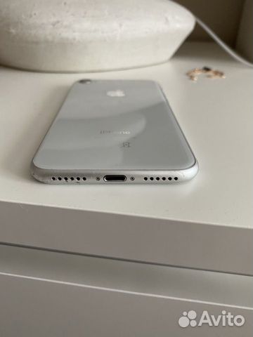 Телефон iPhone