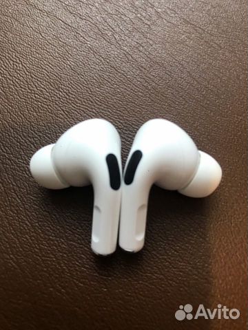 Наушники Airpods (левый и правый) Наушники Airpods (левый и правый)