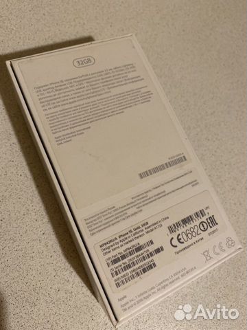 Телефон iPhone se