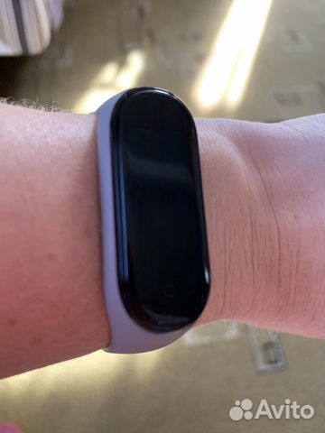 Фитнес браслет Xiaomi Mi Band 4 Фитнес браслет Xiaomi Mi Band 4