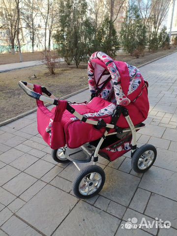 Коляска-трансформер с переноской