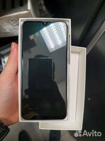 Продаю SAMSUNG A50 128GB Продаю SAMSUNG A50 128GB