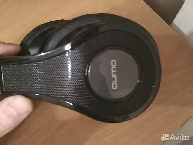 Беспроводные наушники Qumo Беспроводные наушники Qumo