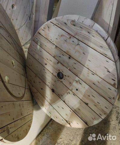 Столешницы от кабельных катушек Столешницы от кабельных катушек