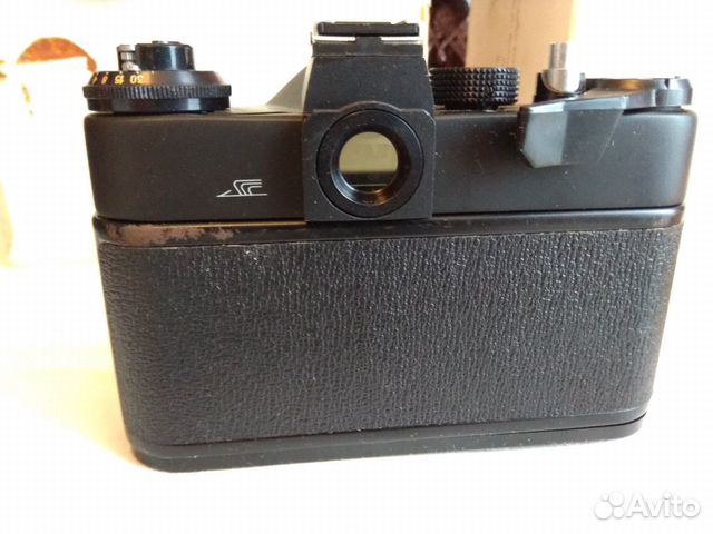 Фотоаппарат зенит ет в коробке и со вспышкой Фотоаппарат зенит ет в коробке и со вспышкой