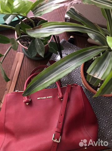 Сумка красная Michael Kors Сумка красная Michael Kors
