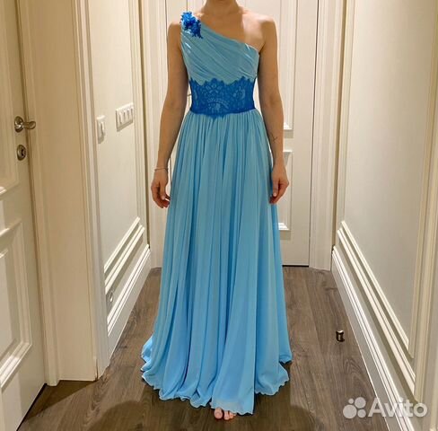 Шикарное вечернее платье