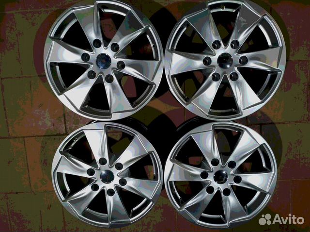 Диски новые литые R17 LU на Mitsubishi Pajero