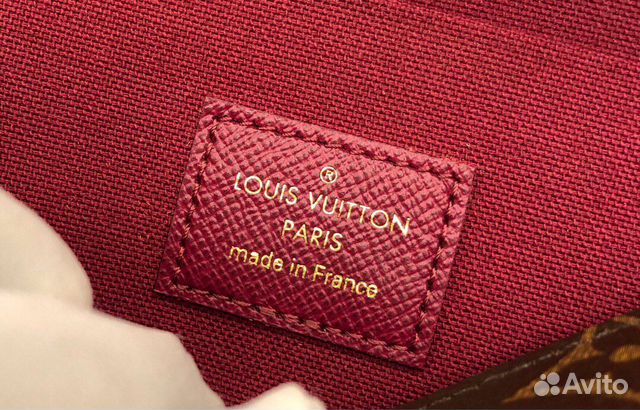 Клатч Louis Vuitton Felicie M61276