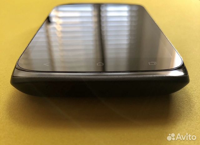 HTC Desire V (2 sim-карты) HTC Desire V (2 sim-карты)