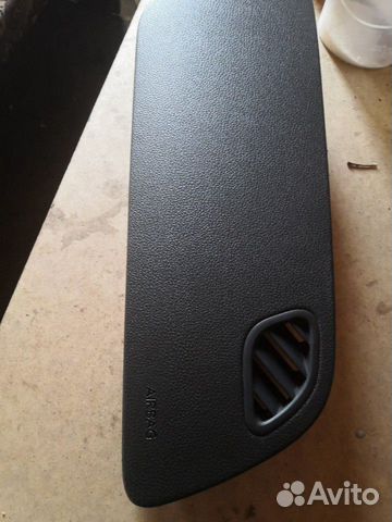 Накладка в торпедо на Volkswagen Polo рестайл