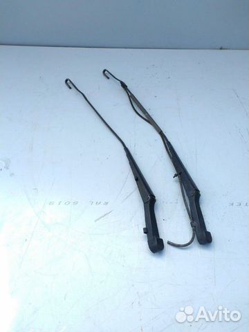 Поводок дворников на мерседес спринтер w901 Поводок дворников на мерседес спринтер w901