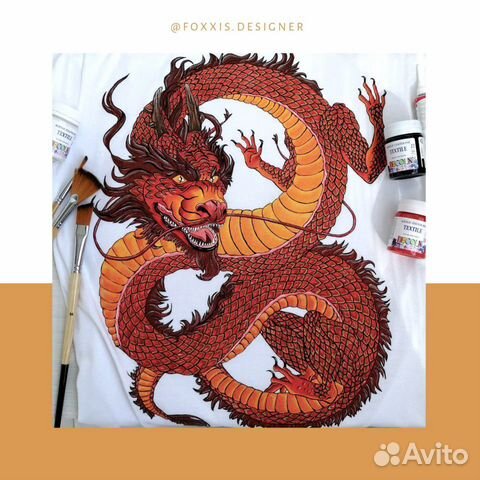 Ручная роспись футболки