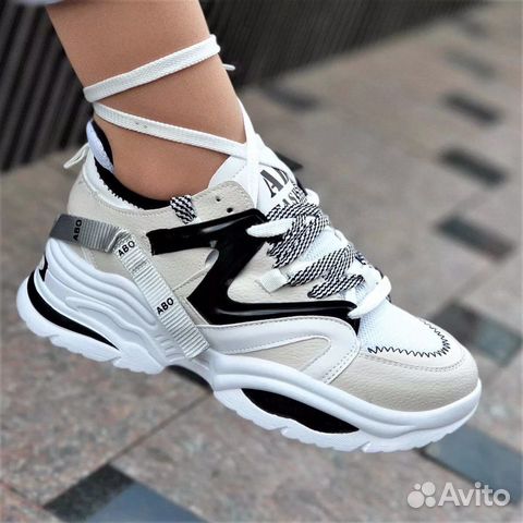 Кроссовки