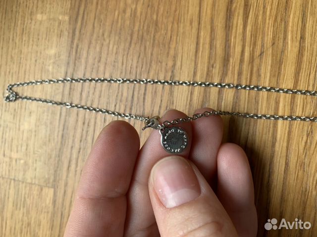 Украшение Marc Jacobs Украшение Marc Jacobs