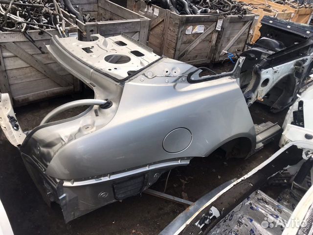 Крыло заднее правое четверть Jaguar XJ x351 серебр Крыло заднее правое четверть Jaguar XJ x351 серебр