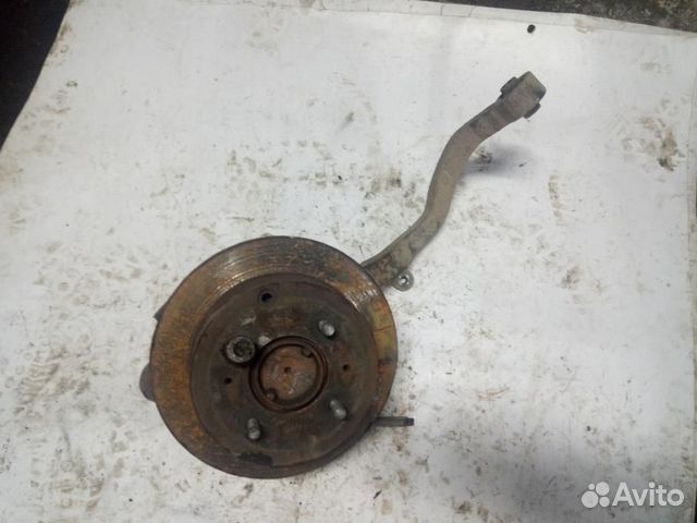 Кулак поворотный задний правый Hyundai Sonata 5 Т