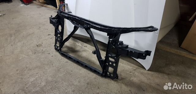 Передняя панель телевизор Audi Q7 4L