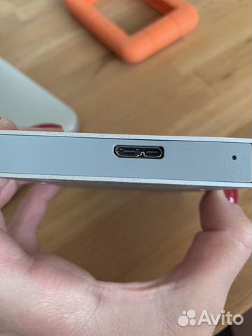 Портативный жёсткий диск LaCie USB 3.0 2 тб Портативный жёсткий диск LaCie USB 3.0 2 тб