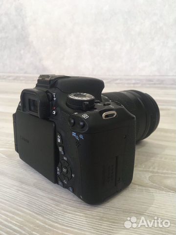 Фотоаппарат зеркальный Canon EOS 600D Kit 18-135 I Фотоаппарат зеркальный Canon EOS 600D Kit 18-135 I