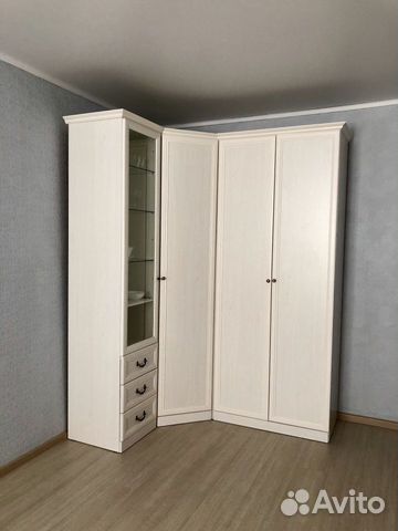 Шкаф