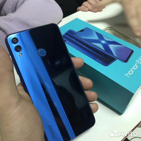 Телефон Honor 8X