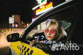 Водитель Яндекс такси на авто компании