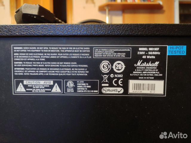 Комбик гитарный Marshall MG15 Комбик гитарный Marshall MG15