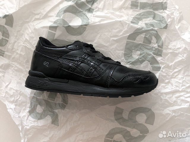Детские кроссовки asics