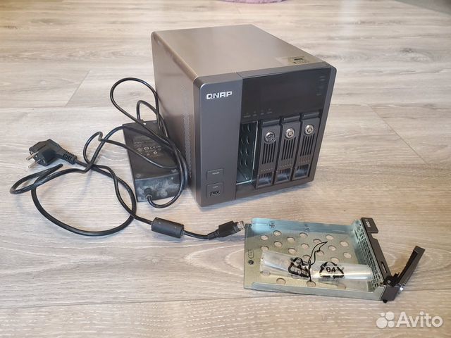 Сетевое хранилище qnap TS-419P