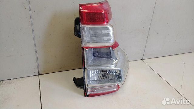 Фонарь задний правый (Toyota Land Cruiser Prado)