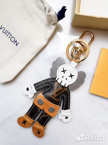 Стильный аксессуар брелок Louis Vuitton