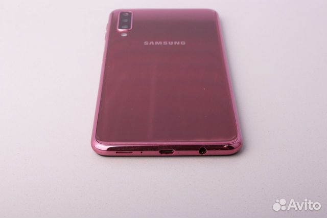 Телефон Samsung A750F/DS Galaxy A7 64Gb (2018) Pin Телефон Samsung A750F/DS Galaxy A7 64Gb (2018) Pin