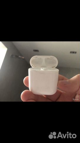 AirPods AirPods