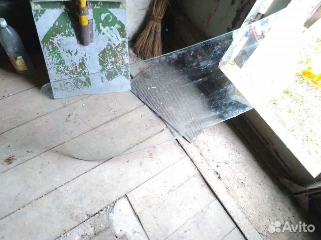 Стекло заднее салона москвич 402, 403, 407