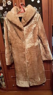 Шуба мутон с капюшоном и норкой