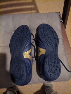 Бутсы-сорокножки Mizuno