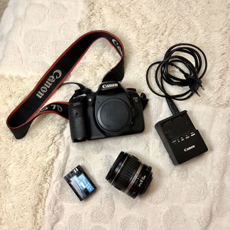 Зеркальный фотоаппарат Canon 7D + EFS 18-55mm