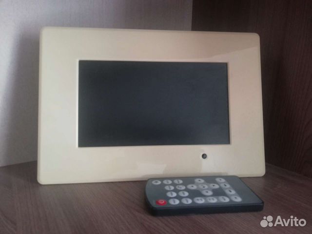 Фоторамка 7 дюймов с пультом ду