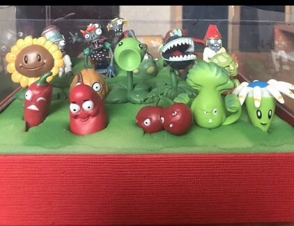 Игрушки Растения против зомби