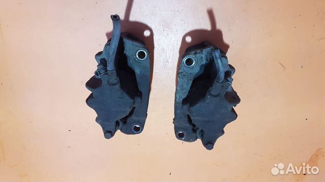 Суппорт тормозной передний на Renault Scenic