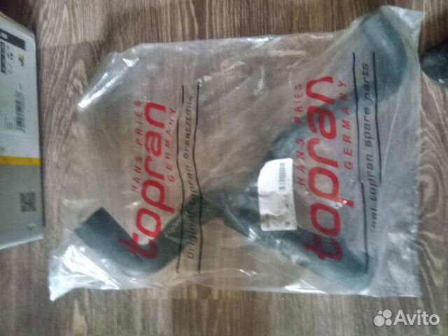 Патрубок радиатора Ford