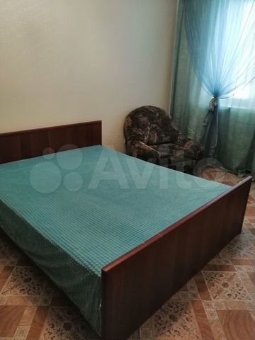 1-к. квартира, 42 м², 1/5 эт.