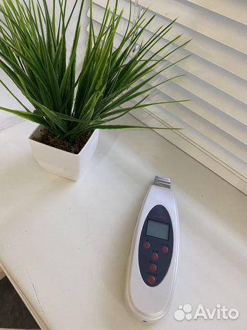 Ультразвуковой аппарат для чистки лица