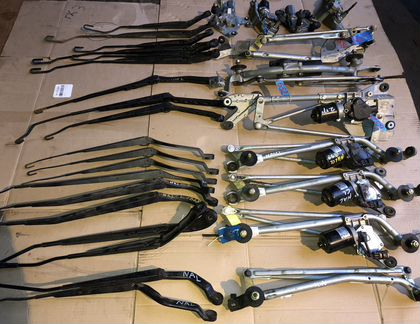 Механизм стеклоочистителя Nissan