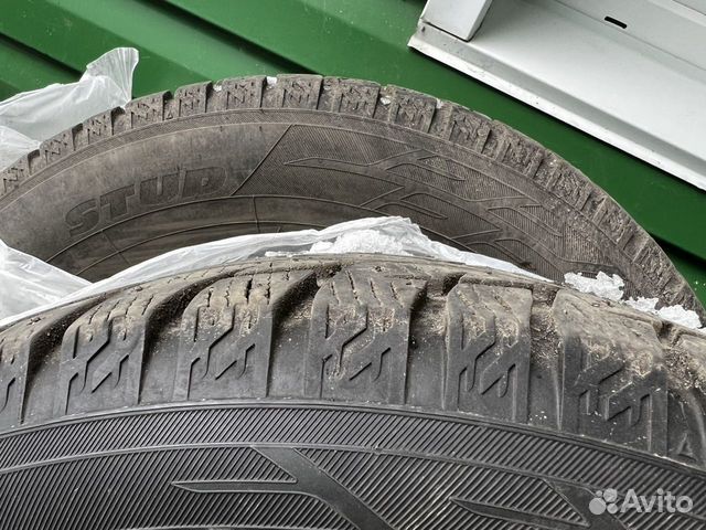 Yokohama IceGuard Stud IG65 215/65 R16