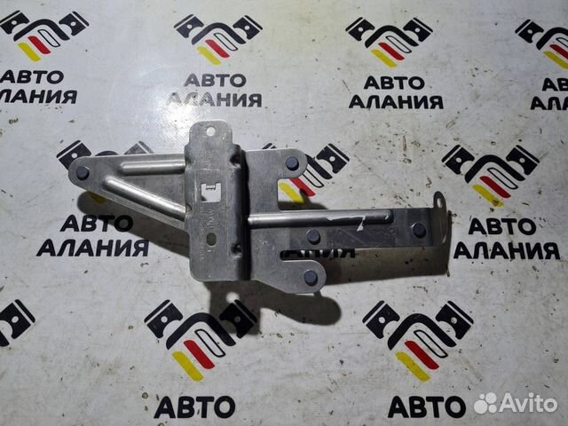 Кронштейн Bmw 5 F10 N52B30 2011